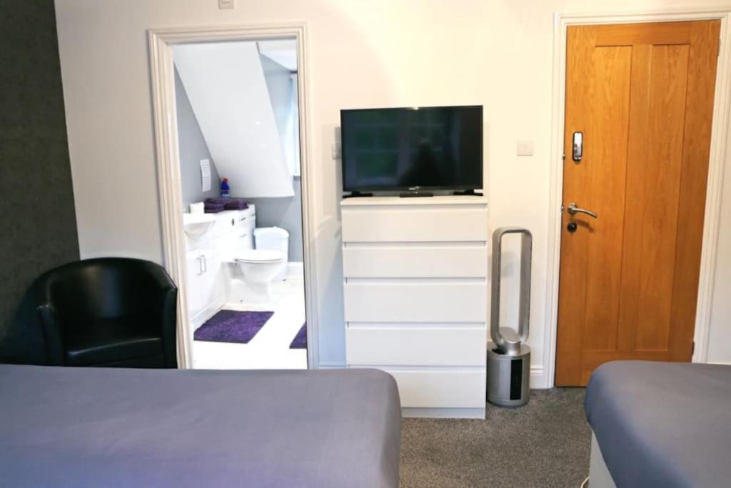 Hen & Stag Retreat Weekend Stay Sleeps 10 To 30 Thetford Exterior foto